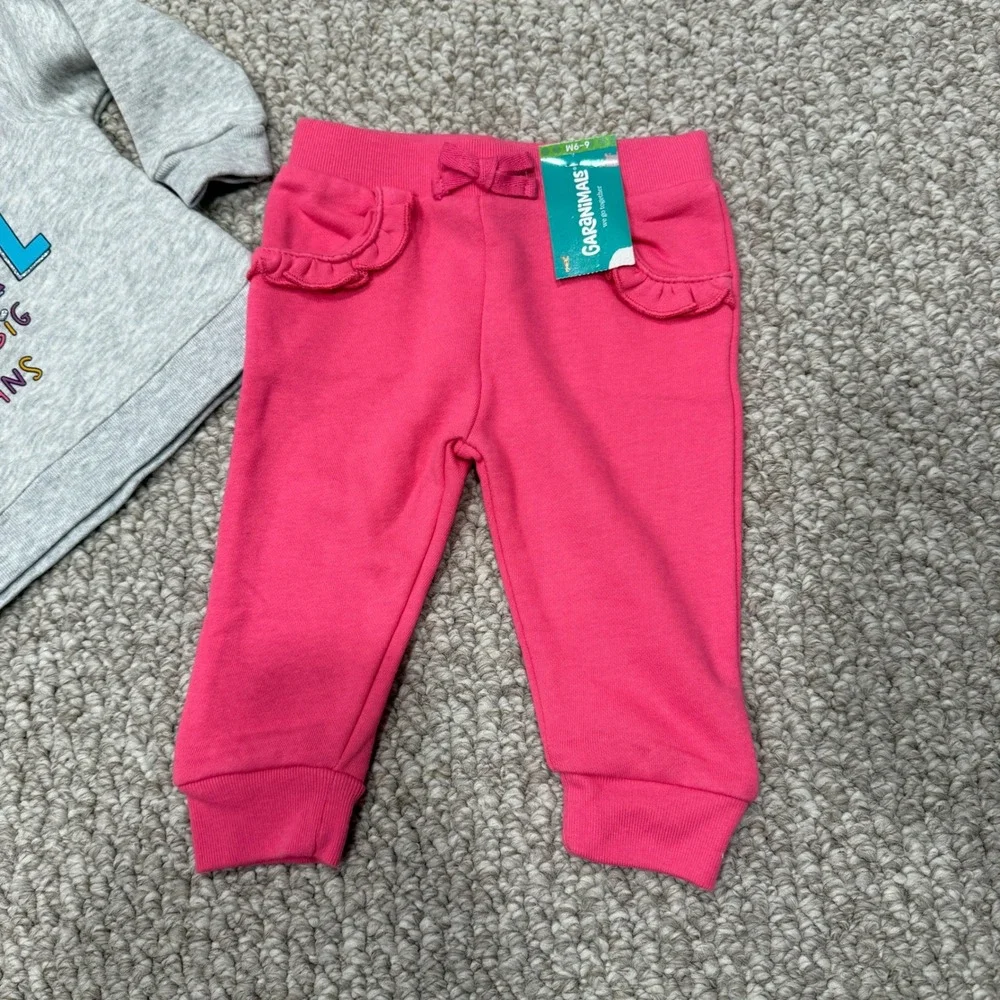 Garanimals Baby Girls Gray Crewneck & Pink Ruffled Pants‎ Set Size 6-9 Months